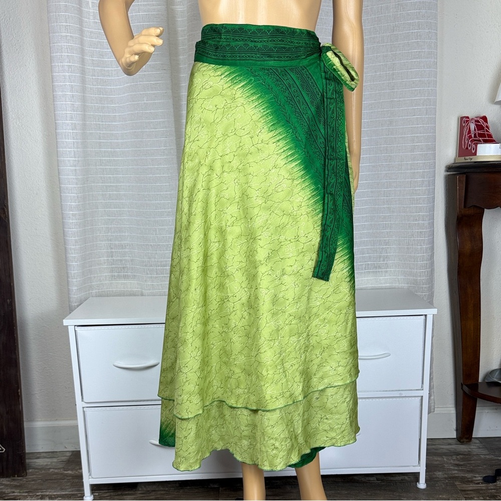 Kariza Chic Beautiful Skirt, Size Large